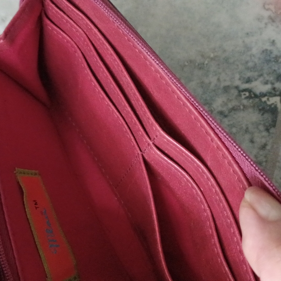 Wallet - Picture 5 of 16